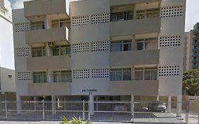 Apartamento Ótima Localização no Guarujá-Astúrias
